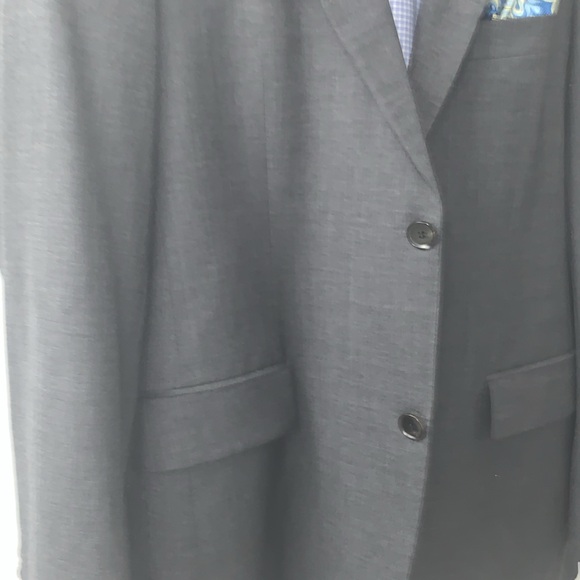 Hugo Boss Size 40R Sports Jacket in very good used condition. 100% Virgin Wool - Picture 5 of 14